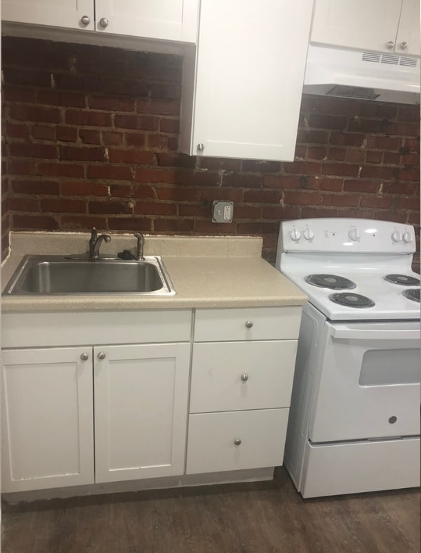 226 W 9th St Unit B01