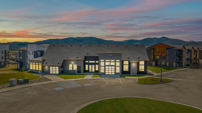 Building Photo - Apartments 26