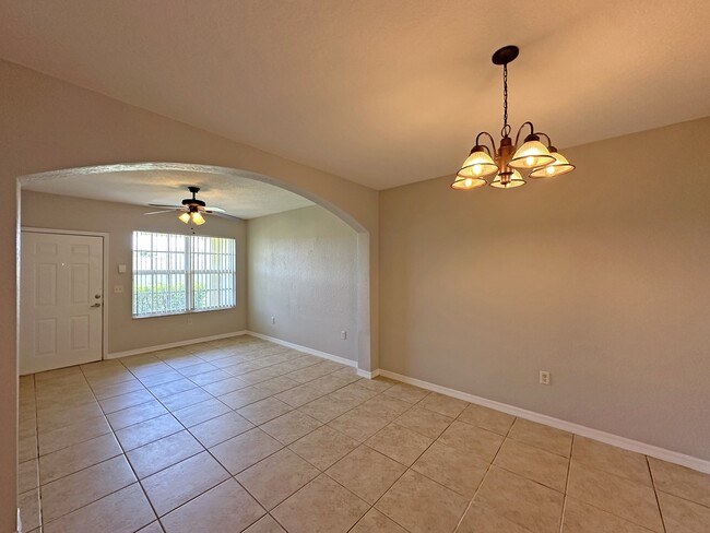 158 SW Peacock Blvd