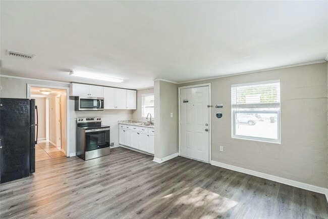 Photo - 814 Ferndell Rd