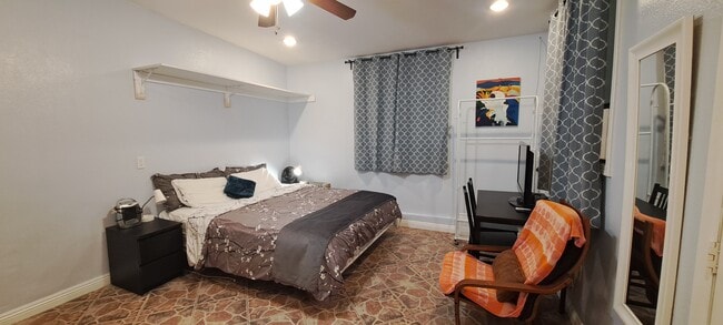 Photo - 1045 N Hazard Ave