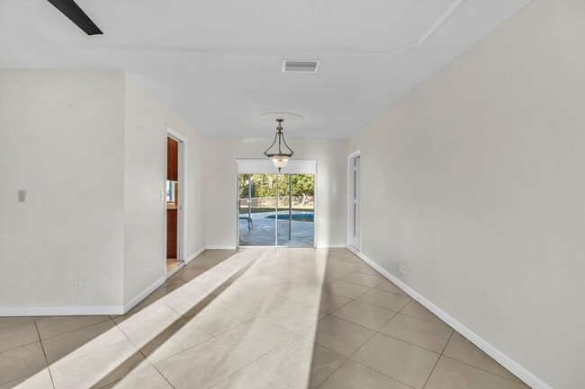 Photo - 290 NW 65th Ave