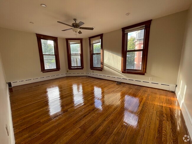 Building Photo - 338 K St Unit 1 Rental
