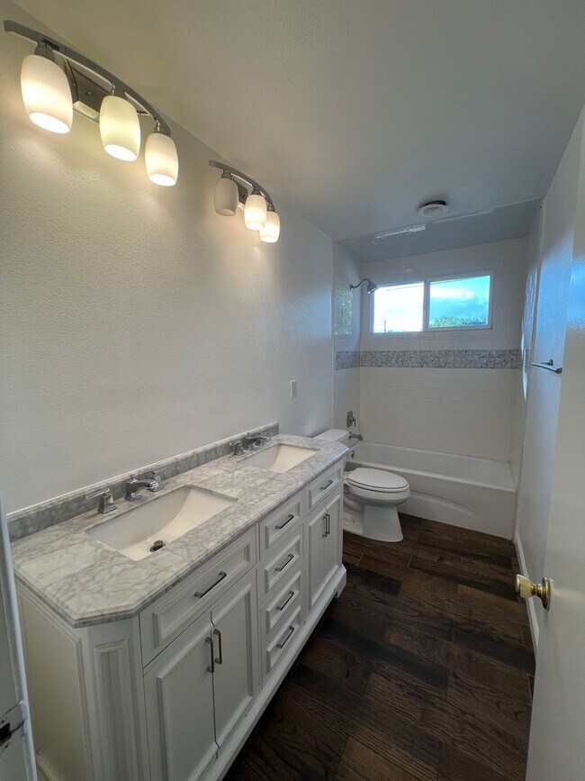 Photo - Centrally located single story 3 bed, 2 ba... House