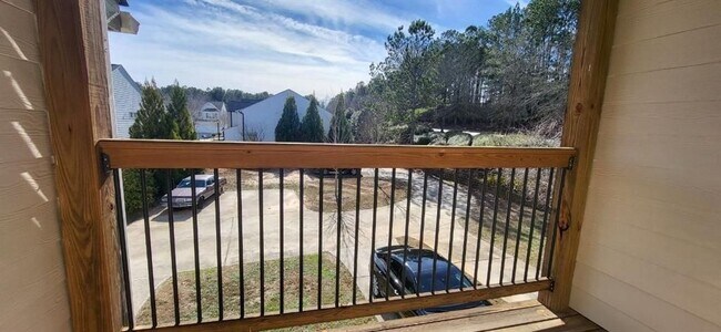 45 Newnan Lakes Dr