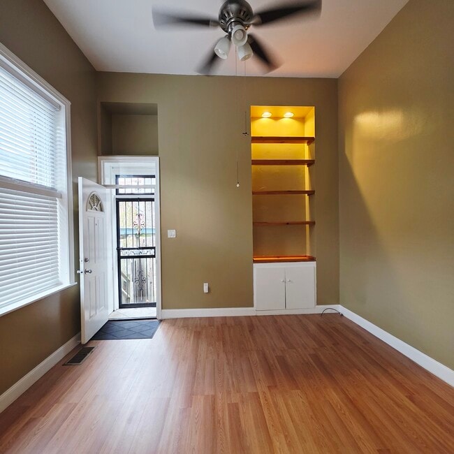 Photo - 322 W George St Unit A