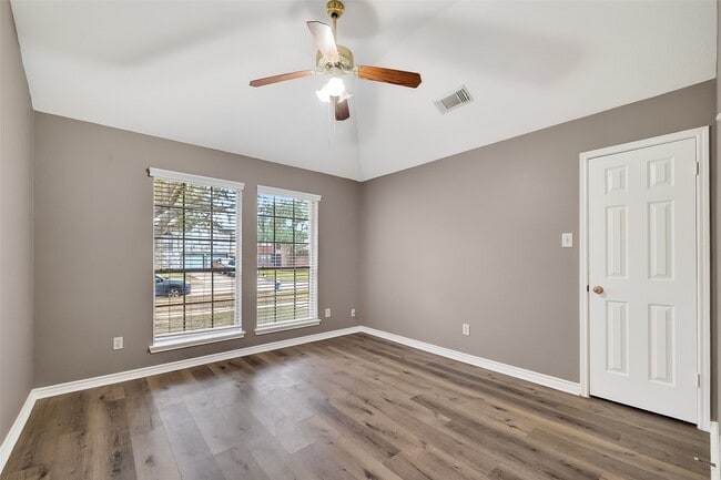 Photo - 1707 Bonnie Lea Ln