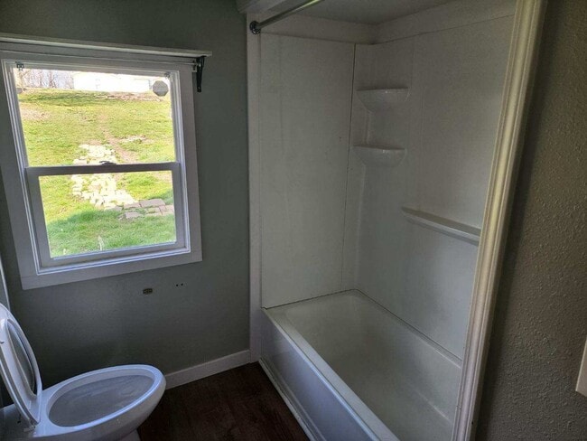 Photo - 3 Bedroom House for Rent - no meteo
