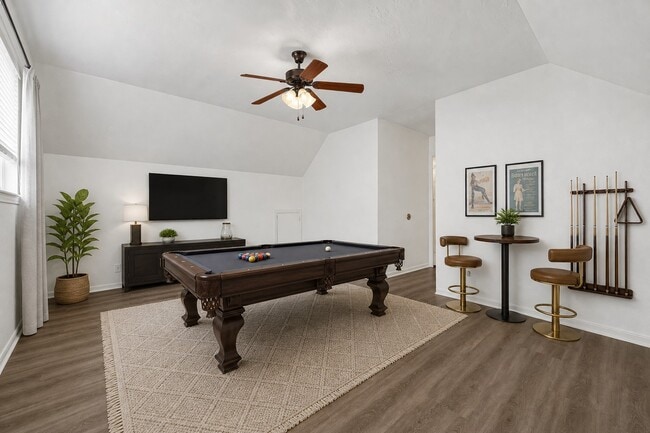 Photo - 539 Belwin Dr