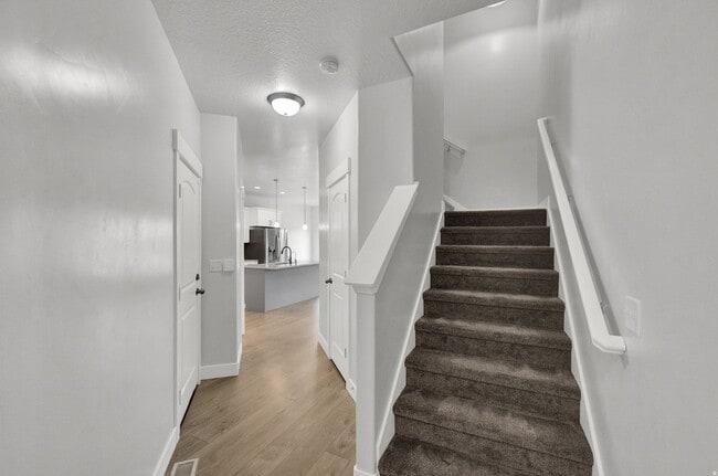 Photo - 16087 S Truss Dr