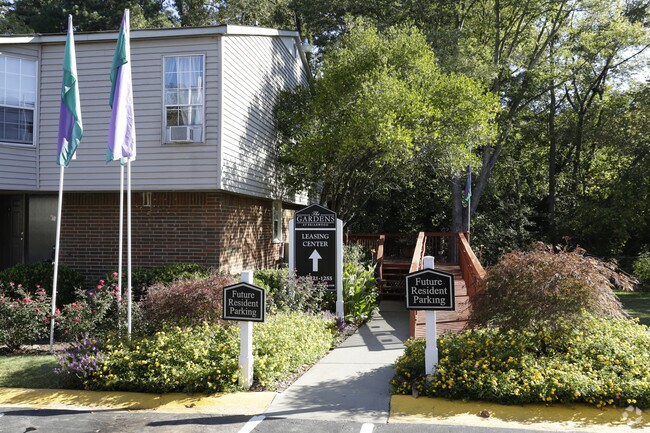 Gardens at Briarwood - Gardens at Briarwood Apartments