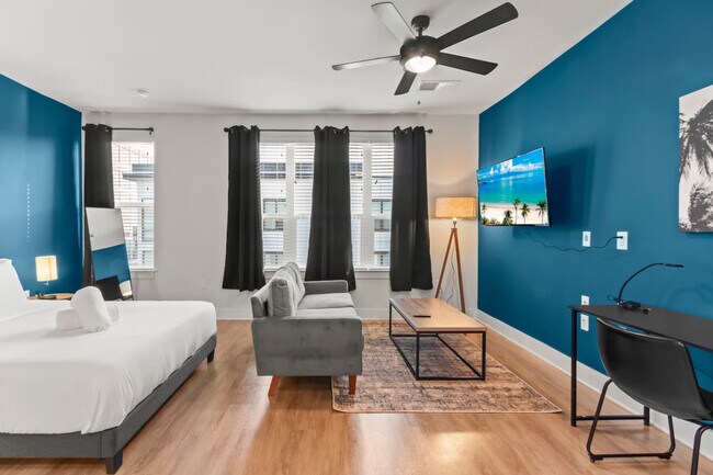 Building Photo - 2317 W Grace St Unit ID1312502P Rental