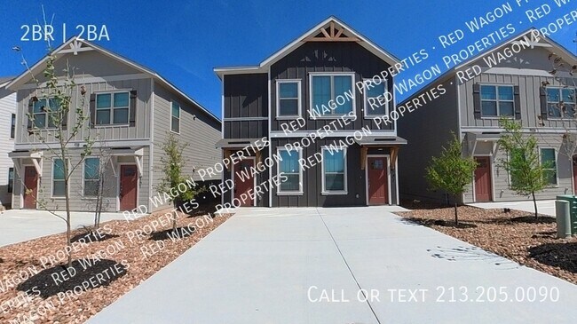 Building Photo - 7122 Magnolia Pass Unit 2