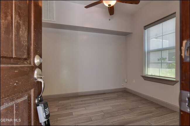 312 Vin Almoradi Ct