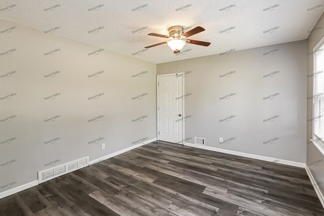 Photo - 6303 N Bellefontaine Ave