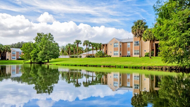 Building Photo - Raven Crossings Apartments