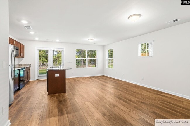 Photo - 441 Pepperbush Ln