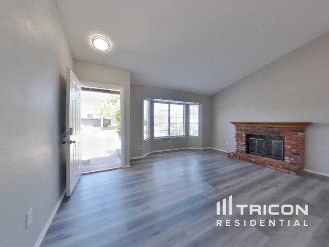 Photo - 532 E Ave J 9