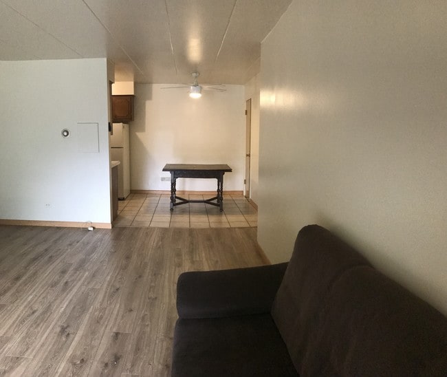 Sala de estar - 10340 S Komensky Ave Unidad 2A