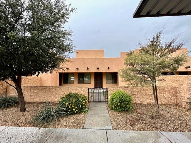 Building Photo - 8940 W Olive Ave