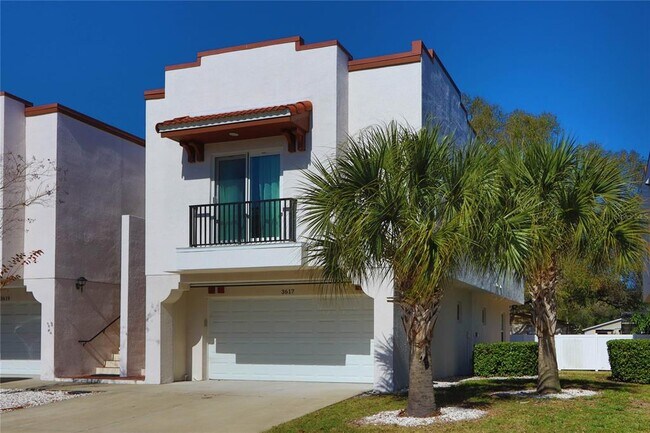 Building Photo - 3617 Bay Heights Way
