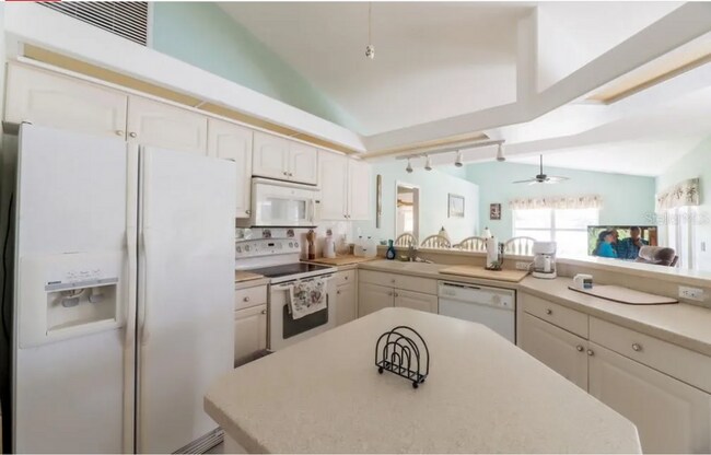 Photo - $5,495/month -- Beautifully Furnished Pool Home Seasonal Rental ** Lakefront Views ** Just minute...