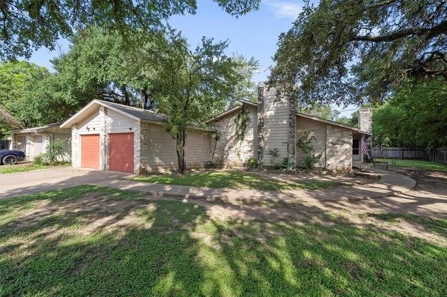 Photo - 11908 Broad Oaks Dr