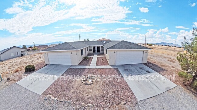 Photo - 1700 Sycamore Ave Condo