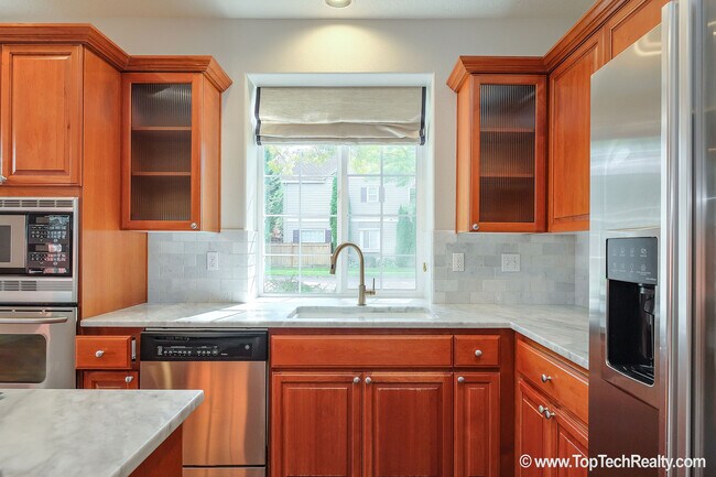 Photo - 504 NE Caden Ave