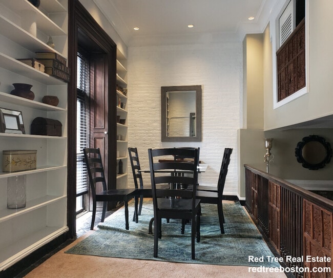 Photo - 115 Beacon St