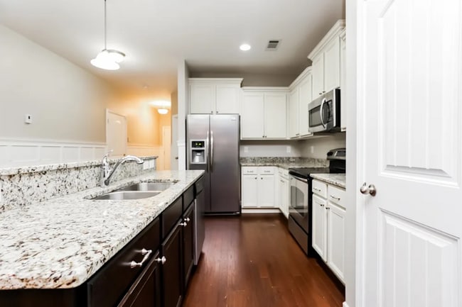 Photo - 4330 Silver Oaks Dr