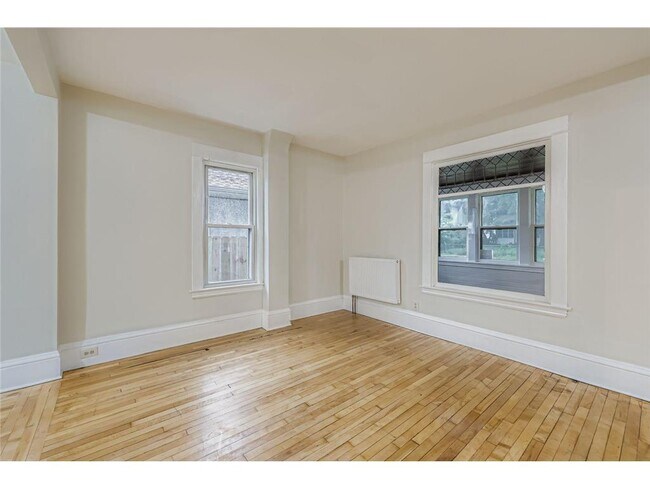 Photo - 2939 Russell Ave N