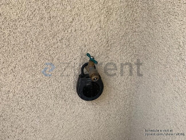 Photo - 437 Palmer Ave