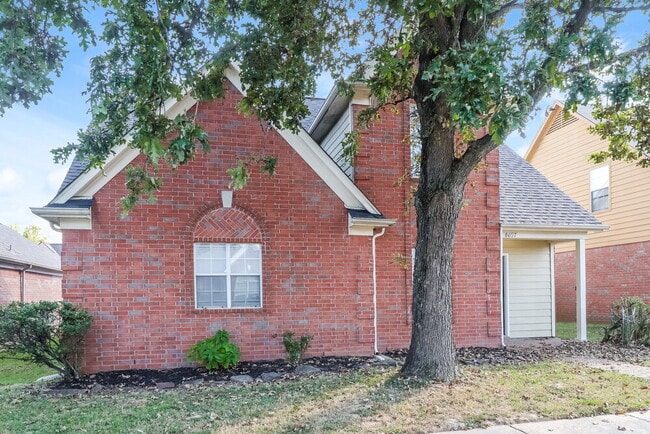 Photo - 8697 Clear Sky Path