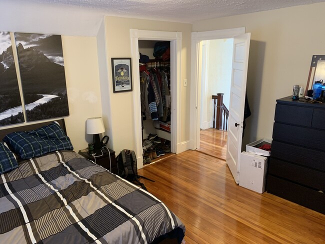 Photo - 1081 Broadway Apartments Unit 2