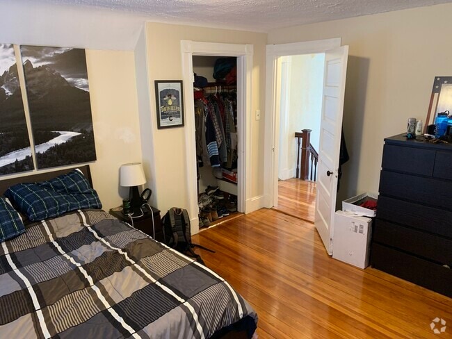 Building Photo - 1081 Broadway Unit 2 Rental