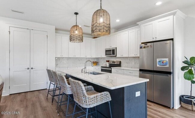 Photo - 1322 W 30th St