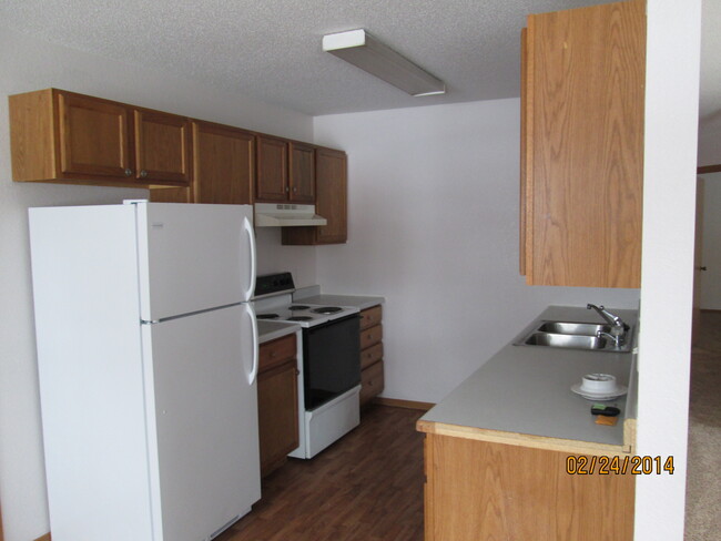 Photo - 108 4th St S Townhome