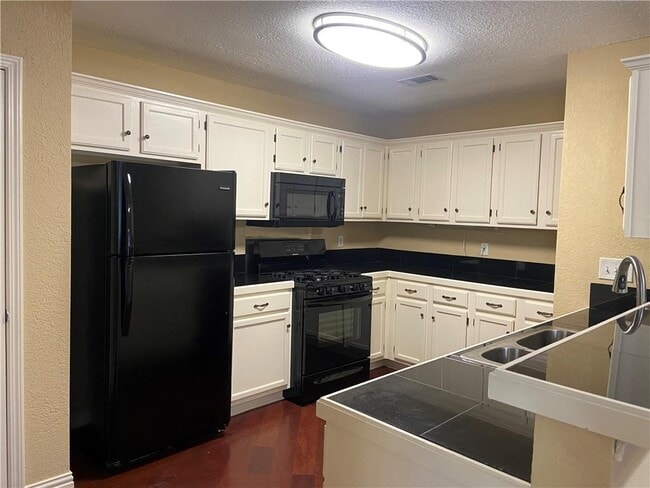 Photo - 700 David Curry Dr