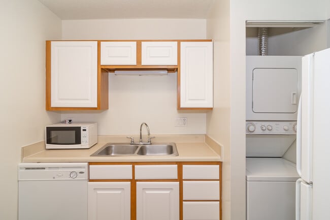 Ridgewood Heights Apartments