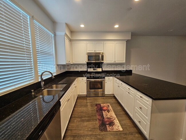 Photo - 3647 W Hemlock St