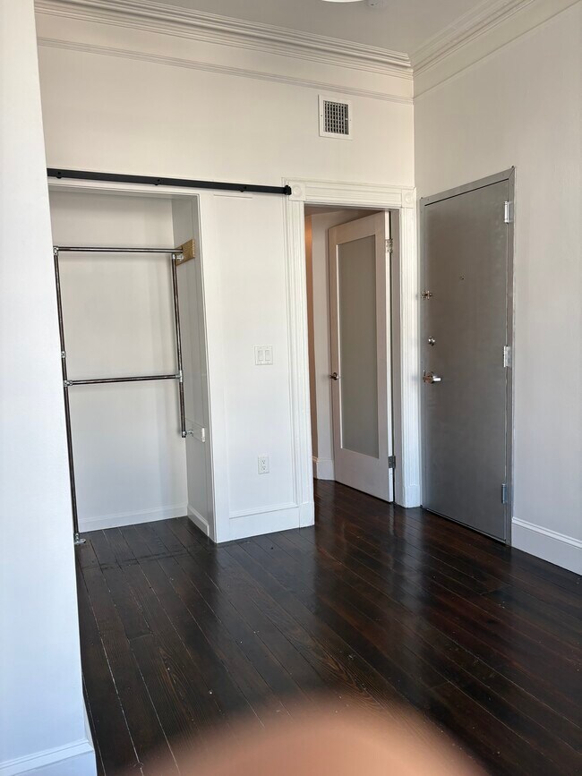 Photo - 65 Thorne St Unit Apartment 1L