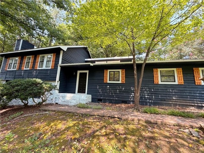 Building Photo - 3315 Canterbury Trail