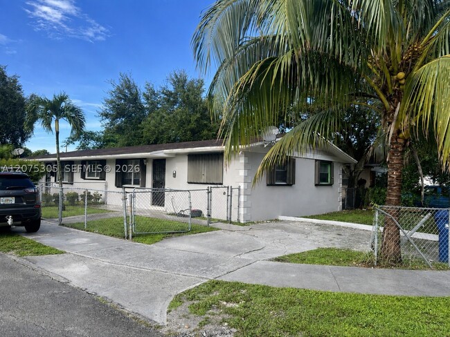 Building Photo - 2145 NW 99th St Unit 2145