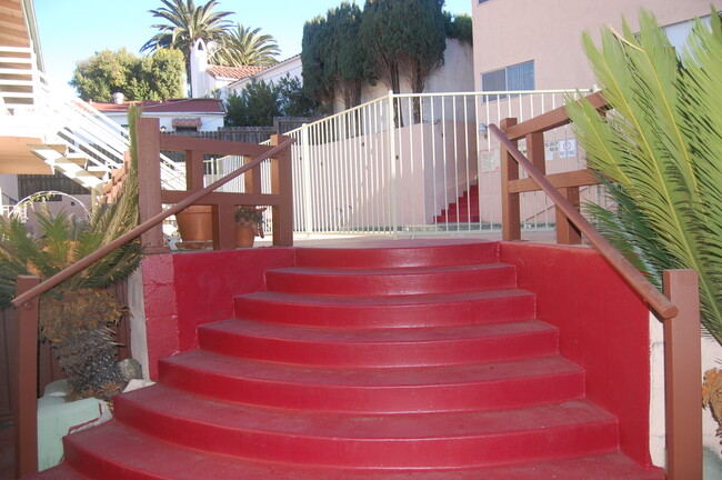 Entrada al complejo