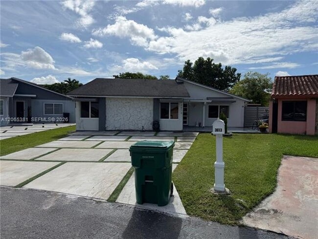 Photo - 3613 SW 112th Pl