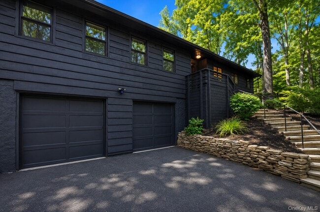 111 Fleets Cove Rd