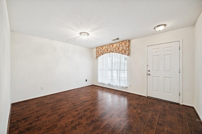 Photo - 14102 Kinsbourne Ln