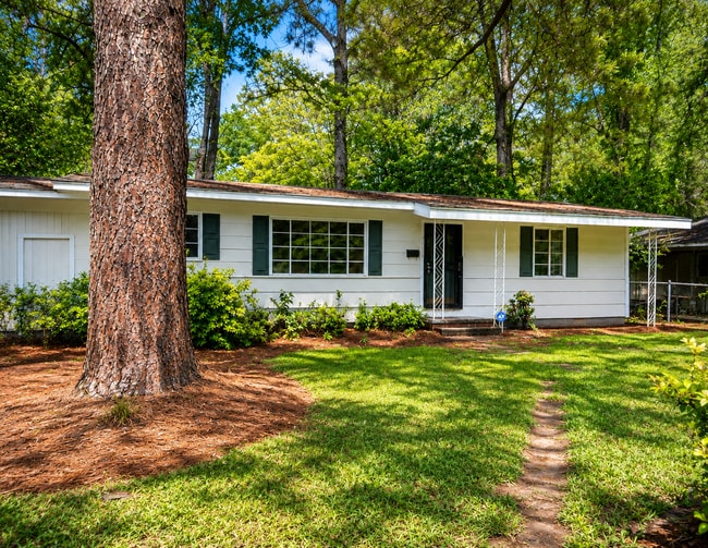 Building Photo - Move-In Ready 3BR/2BA Home in South Jackson | Fresh Updates & Spacious Living