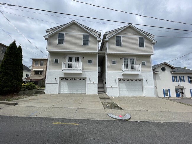 Photo - 5 Hewitt St Townhome